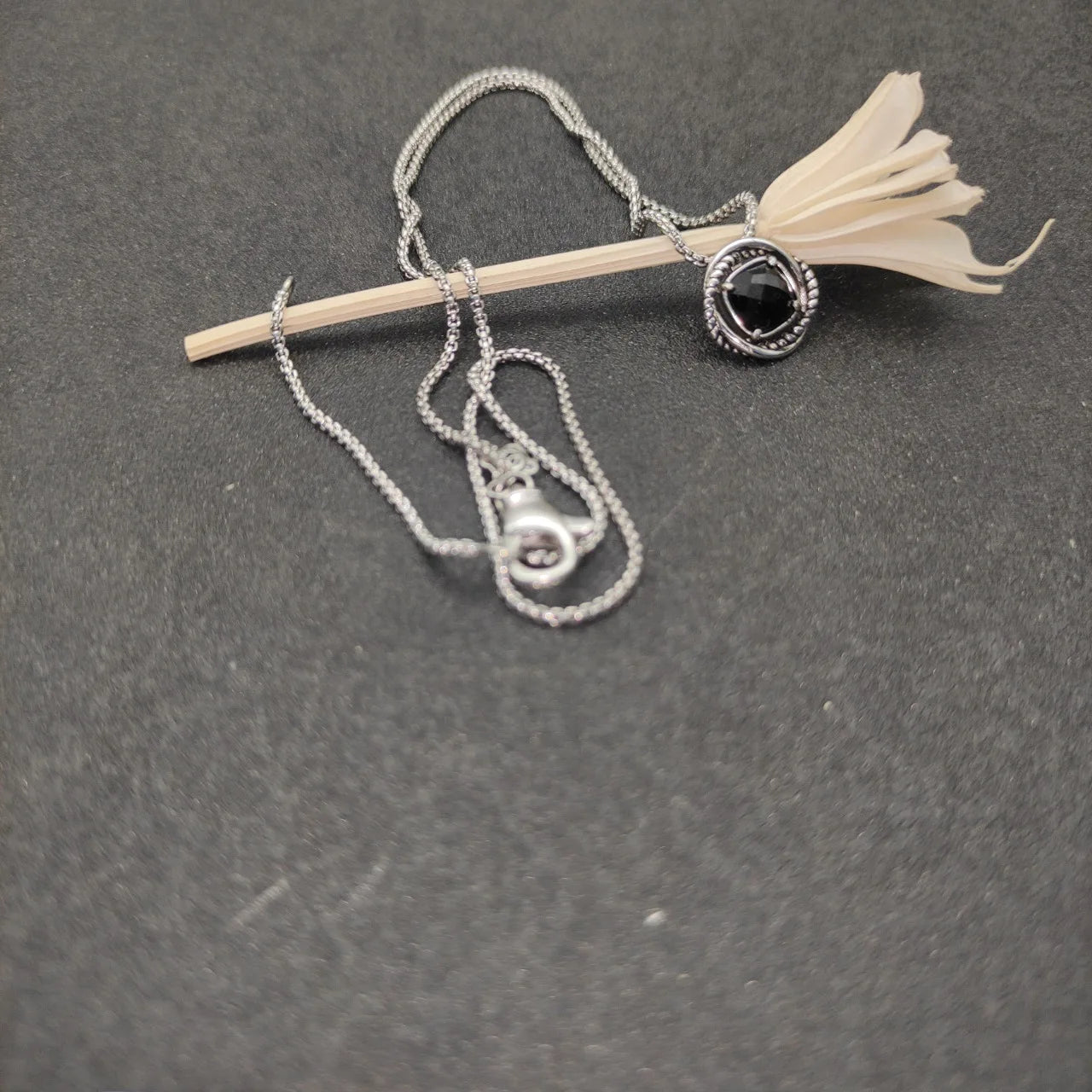 2026 New High Quality DY Necklaces Collection Simple and Elegant Perfect for Any Occasion Suitable for Both Men and Women 3 by Home for Health and Beauty