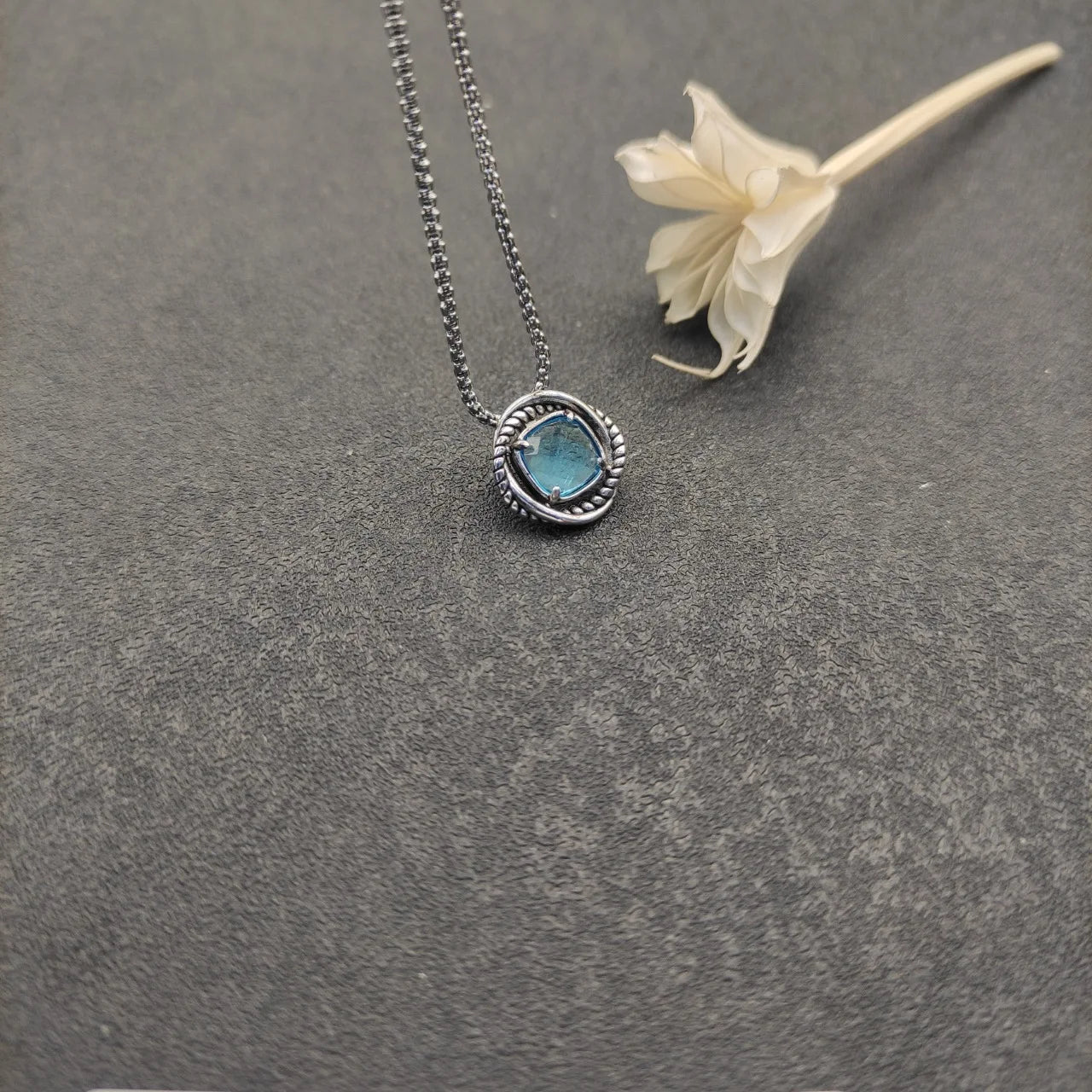 2026 New High Quality DY Necklaces Collection Simple and Elegant Perfect for Any Occasion Suitable for Both Men and Women 3 by Home for Health and Beauty
