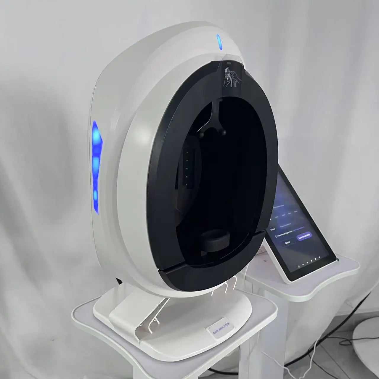 3D Skin Analysis Smart Mirror With UV Wood Lamp Scanner