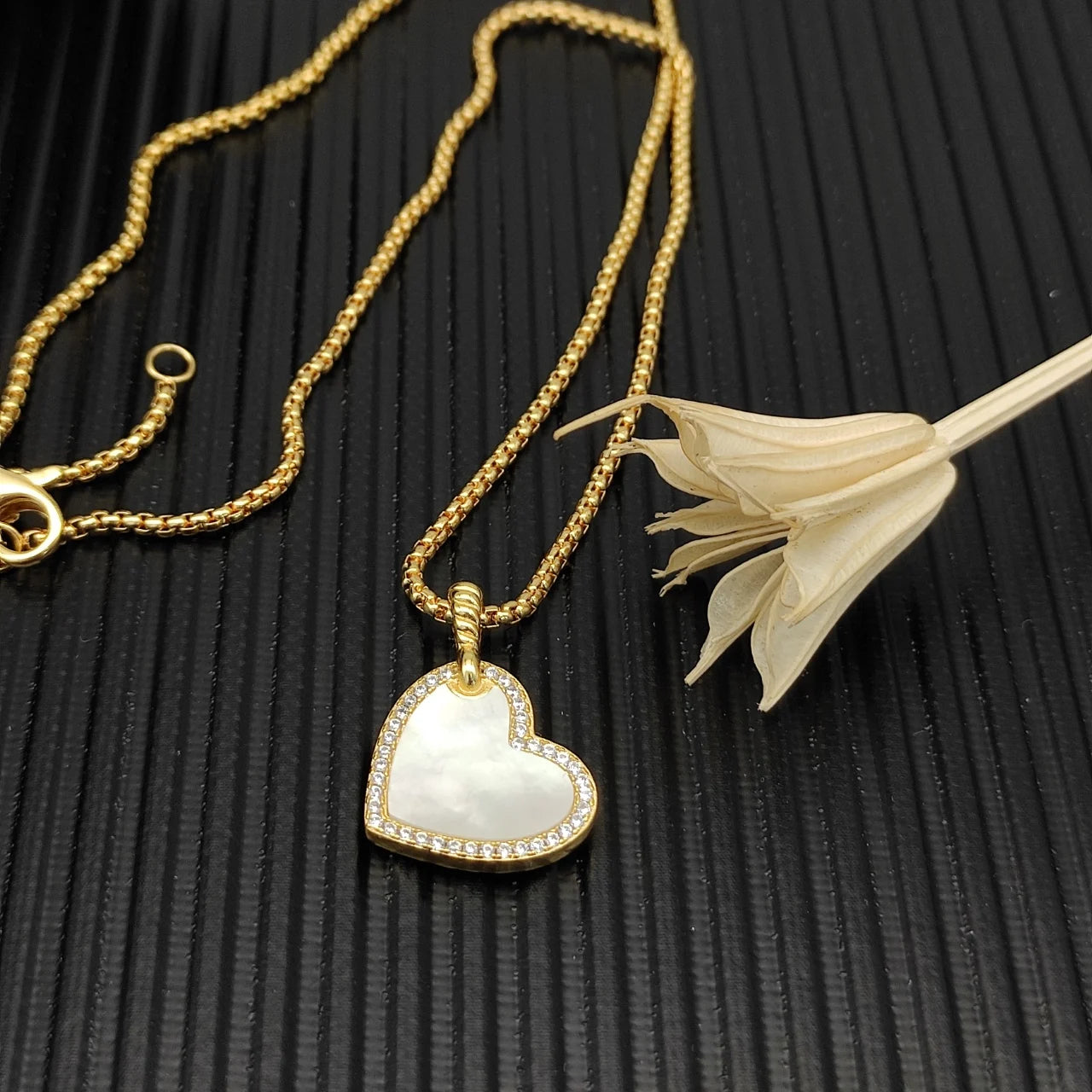 2026 New High Quality DY Necklaces Collection Simple and Elegant Perfect for Any Occasion Suitable for Both Men and Women 3 by Home for Health and Beauty