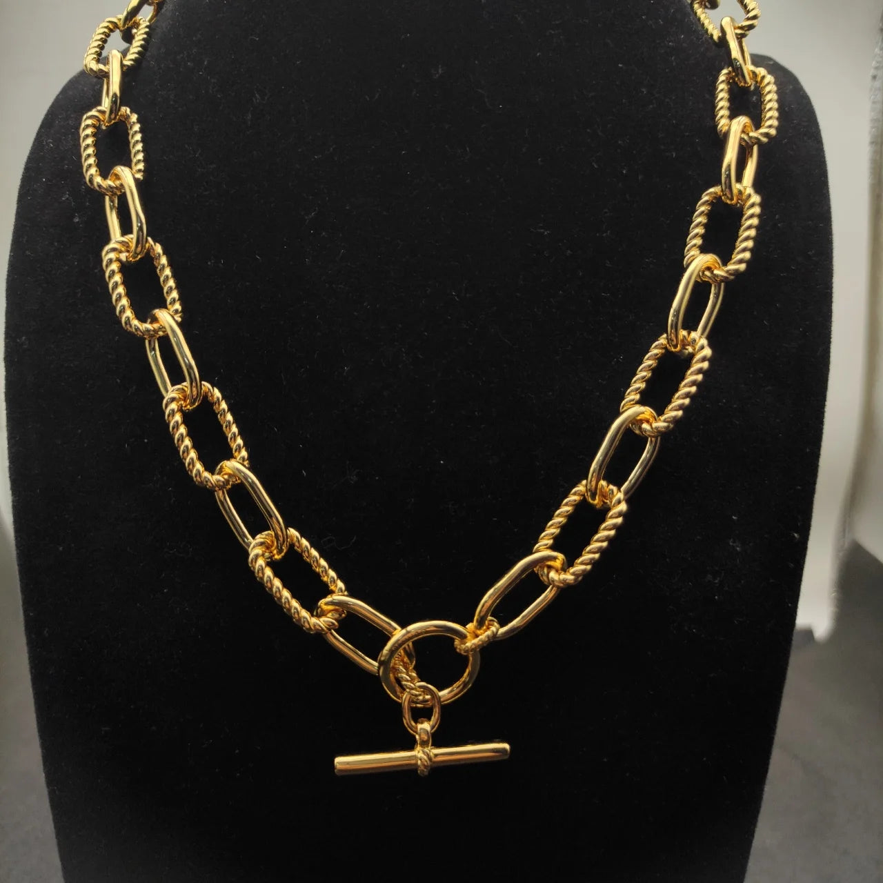 2026 New High Quality DY Necklaces Collection Simple and Elegant Perfect for Any Occasion Suitable for Both Men and Women 3 by Home for Health and Beauty