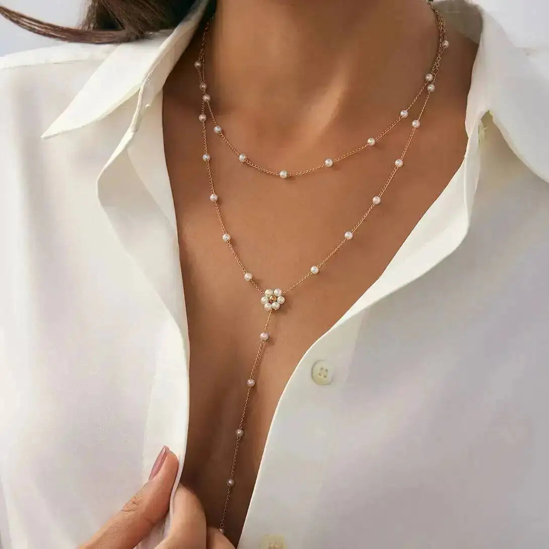 Elegant Pearl Flower Pendant Necklace Set for Women