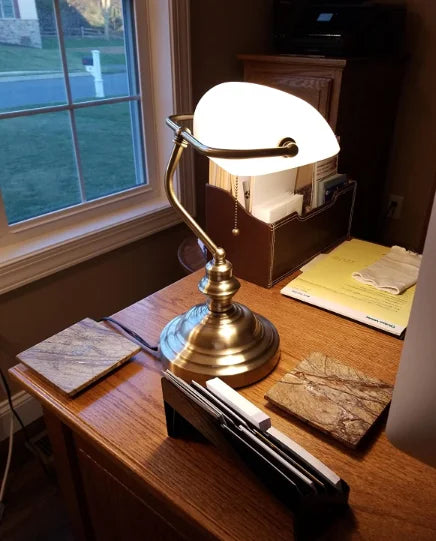 Desk lamp Table Light glass banker‘s lamp zipper switch for bedroom home stuy restaurant library office light night lamp by Home for Health and Beauty